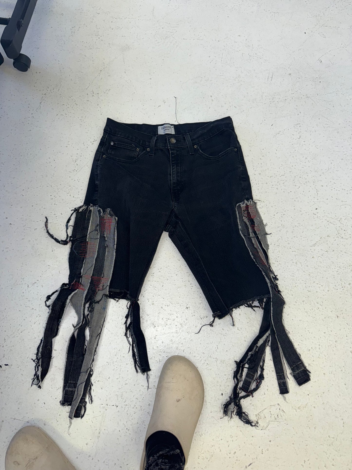 1/1 Black Hanging Threadz Jorts